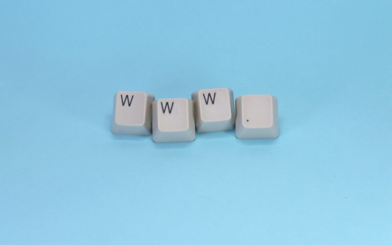 Www is spelled with keyboard keys.